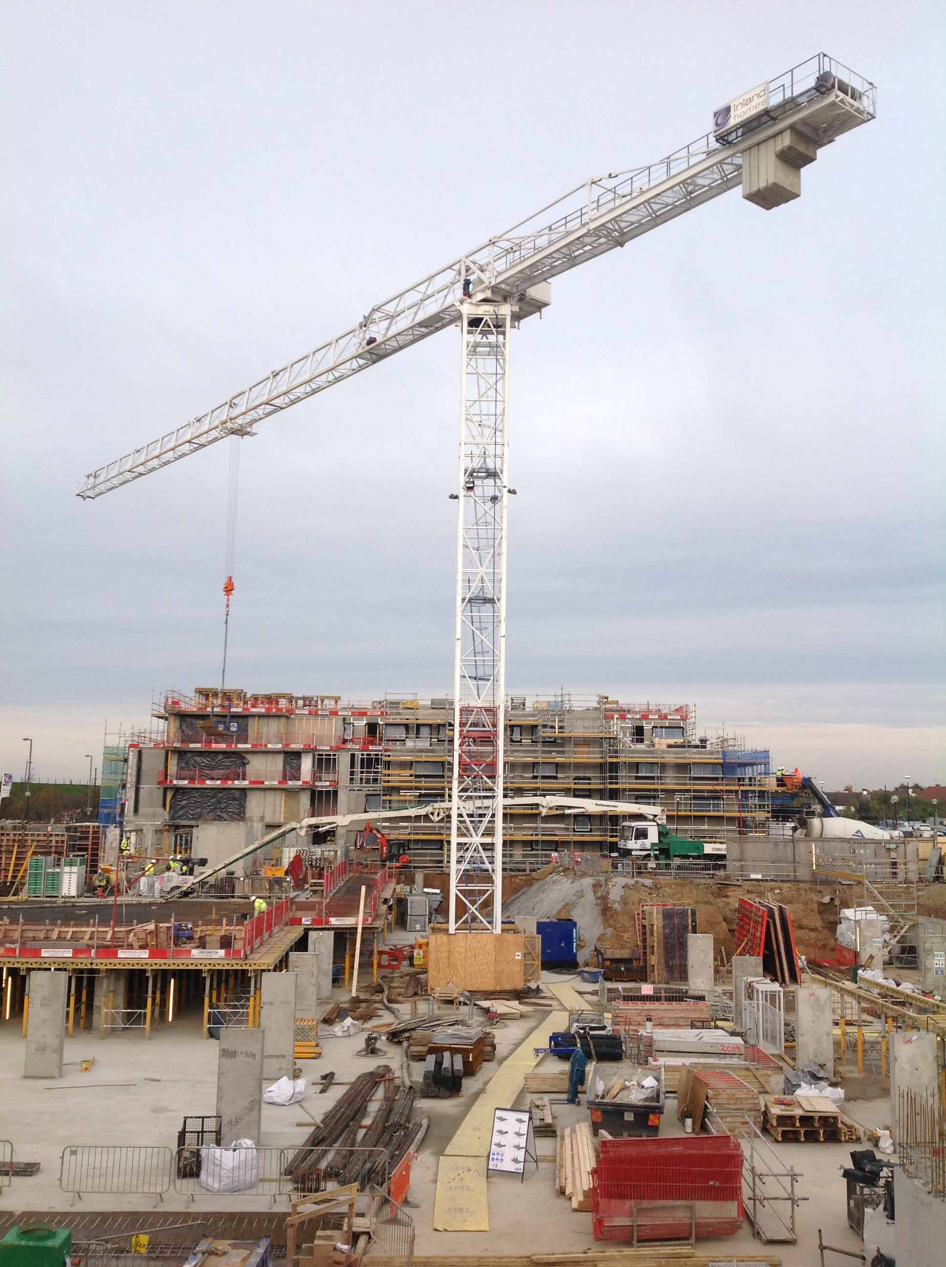 Use of tower crane in construction